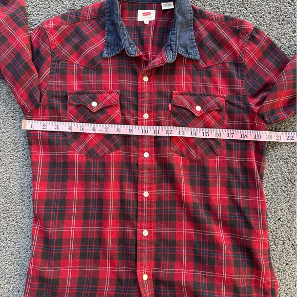 Levi’s Pearl Snap Red Plaid Denim Collar Mid-weight Long Sleeve Size Medium - Picture 7 of 9